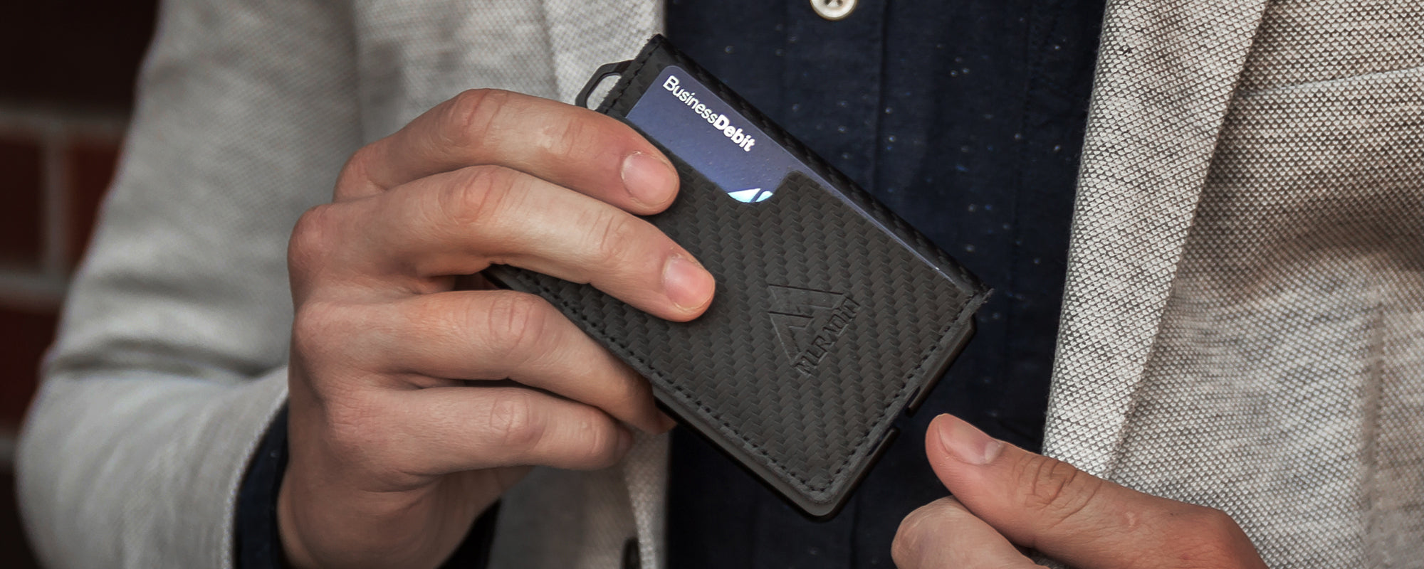 H01 - Bifold Card Wallet